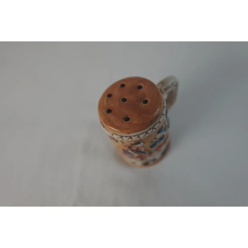 VINTAGE MINIATURE CERAMIC BEER STEIN‎ Salt or Pepper Shaker -One Piece - Japan